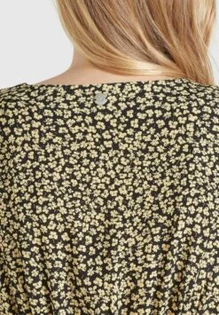 Khujo BORGIA - Jumpsuit - Schwarz-gelb Geblümt -Khujo 419c911290c4426e916bb1cf7469470c