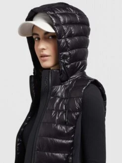 Khujo Damen Weste - FABIA SHINY 13 Khujo Damen Weste - FABIA SHINY -Khujo Damen Weste FABIA SHINY pdstandard 656970 0003 modeldetail 1