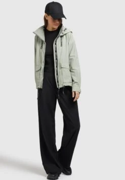 Khujo -Khujo edd89ae68e4b49cab7755a3d88053230