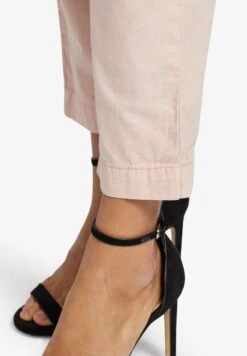 Khujo MAGNALIE - Stoffhose - Rose 10 Khujo MAGNALIE - Stoffhose - Rose -Khujo fd14297fa7ab4657b651461a5ab72ee8